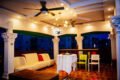 Tonyx Hotel